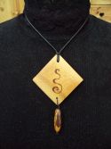 Collier en bois 10