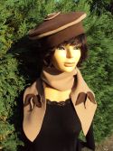 BÃ©ret en polaire brun clair avec Ã©charpe assortie