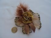 Broche brune fleur jaune n°3