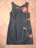 Robe avec rose enfant