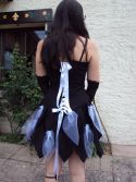 Robe courte noire Ã  dentelle blanche