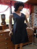 Robe mi-longue gris foncé