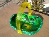 Panier vert et jaune